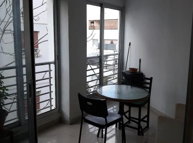 A Modern For 尼科西亚